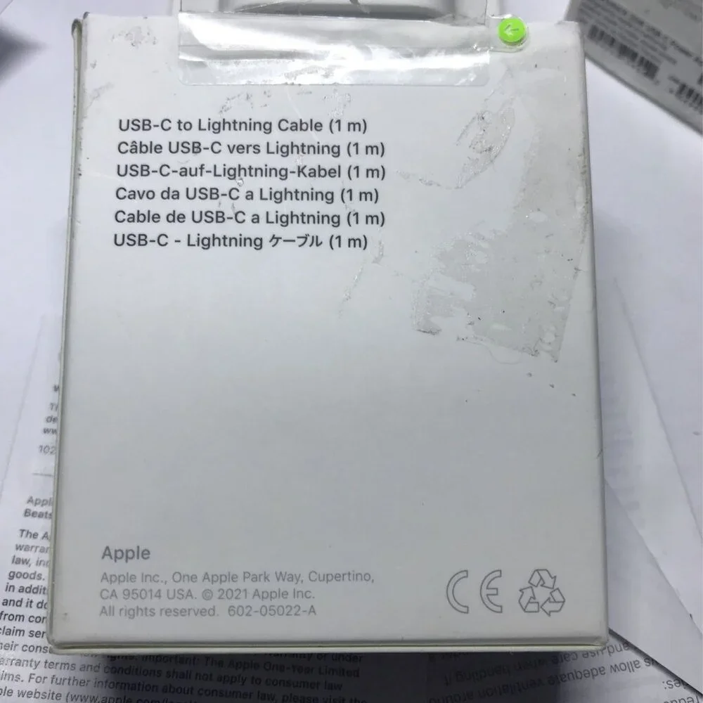 Original Apple USB-C 20W Power Adapter + USB-C Lightning Cable (1m)
